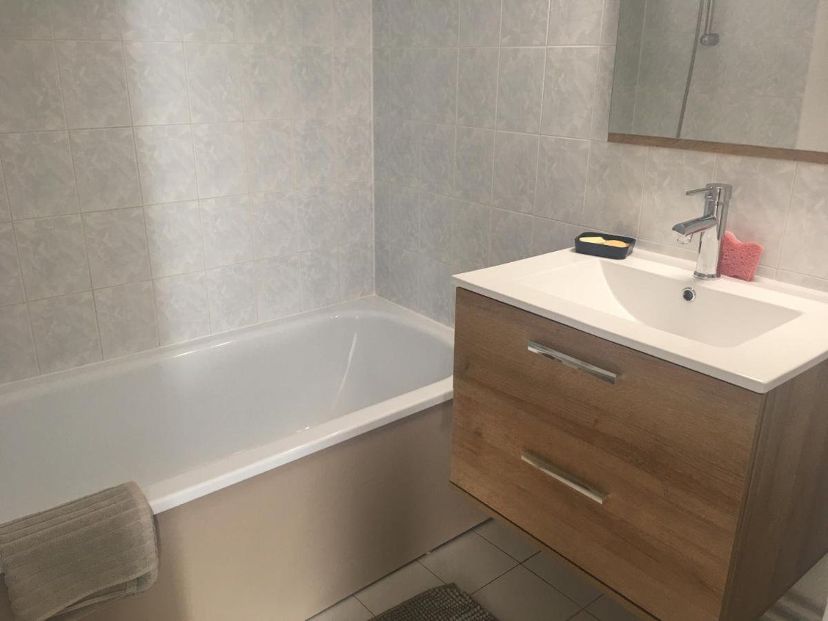 Saint-Raphaël Appartement T2 Dans Residence Avec Piscine Et Tennis מראה חיצוני תמונה